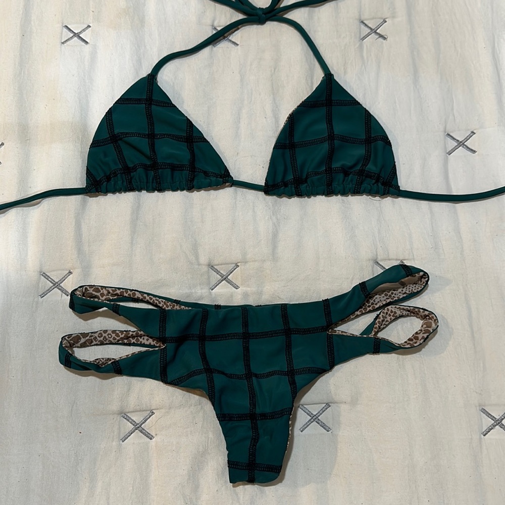 Small acacia seaweed set